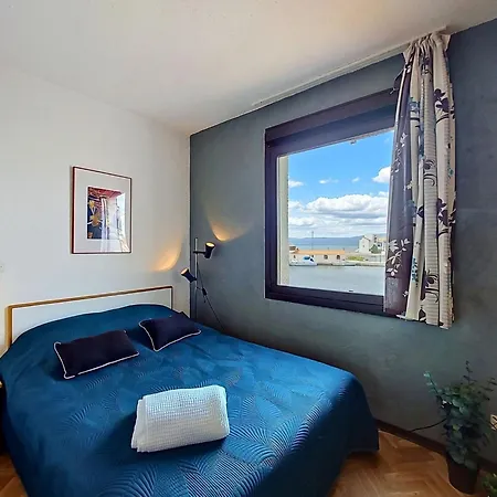 Daire Coudalere-les Hebrides-1 By Interhome